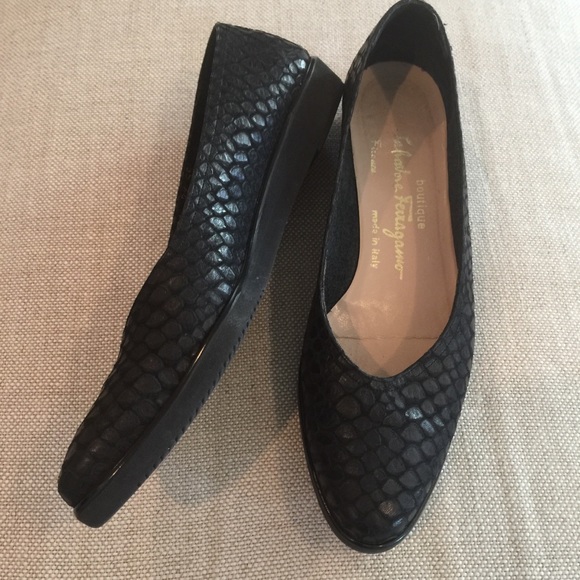 Salvatore Ferragamo snake print flats - Picture 4 of 7